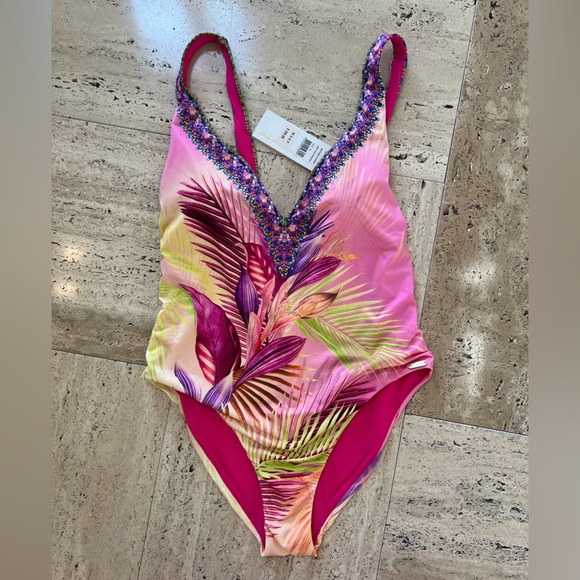 NWOT Women’s Camilla One Piece pink - Picture 1 of 3